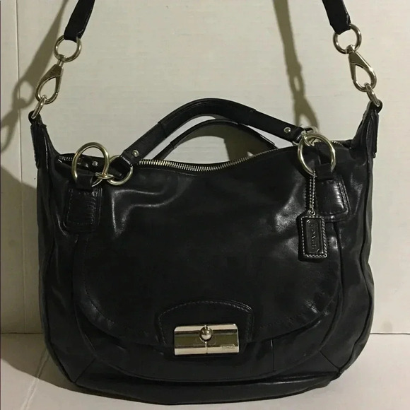 Authentic coach black leather handbag - Picture 1 of 8